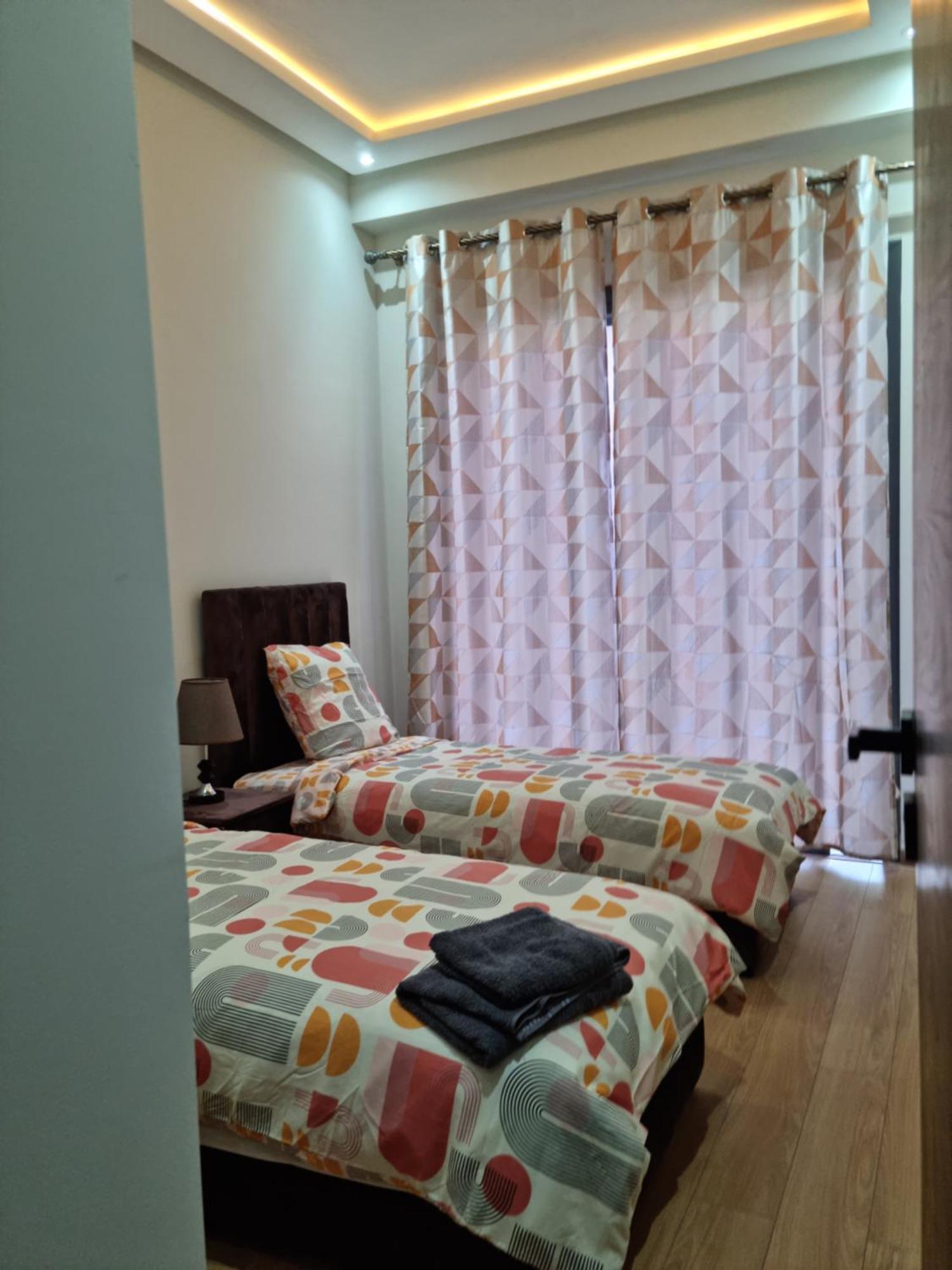 Apartment Spacieux Avec Piscine A Dar Bouazza -